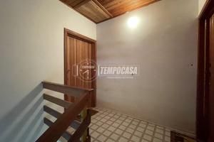 BILOCALE IN FRAZIONE SECATE