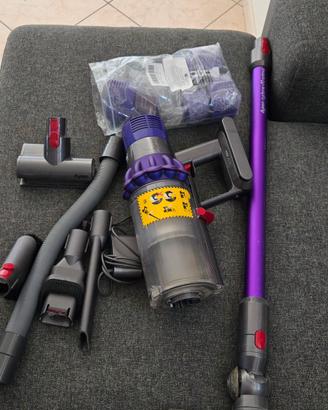 Dyson v 10 