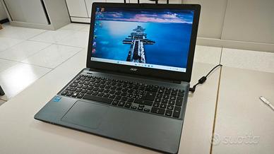 Acer E5‑571 i3 4ª gen 12GB RAM SSD 256GB HD