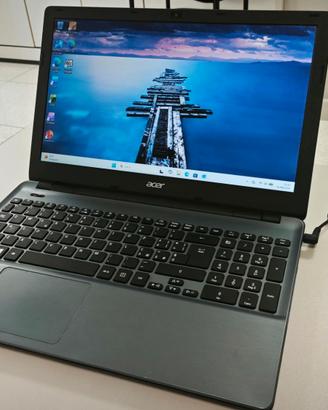 Acer E5‑571 i3 4ª gen 12GB RAM SSD 256GB HD