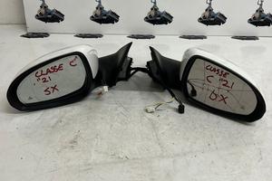 Specchietto dx o sx mercedes classe c 2022