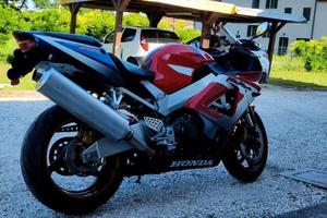 Honda cbr 929
