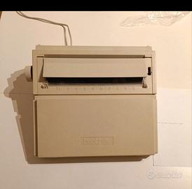 macchina per scrivere elettronica 