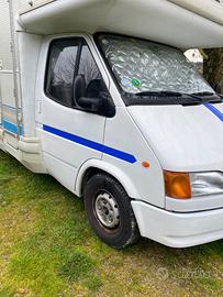 Camper mansardato elnagh su Ford transit