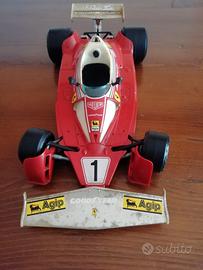 Burago Ferrari 312 T2 scala 1:14