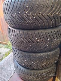 Gomme quattro stagioni 205-50-17-93v