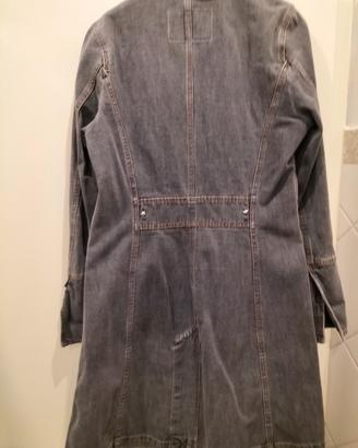 Soprabito jeans.