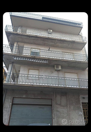 Ampio Appartamento ad Adrano