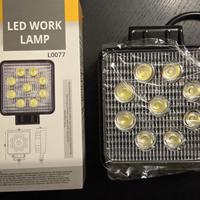 Faro da lavoro LED 9 luci  – 27W, 12/24V, IP67