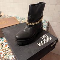 39 - Scarpe donna – Love Moschino + stringata nera