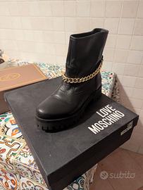 39 - Scarpe donna – Love Moschino + stringata nera