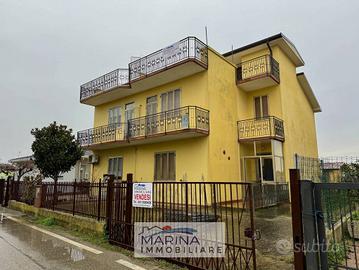 Villa di 135 m² con 5 locali e box auto doppio a C