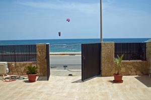 Casa vacanza fronte mare 10m Lung.re 181. 1 Avola