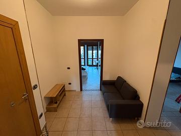 Stanza singola con letto 1 piazza e 1/2
