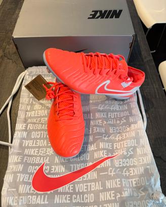 Scarpe da calcio Nike tiempo