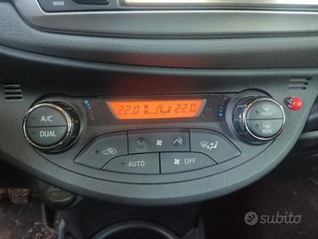 Comandi riscaldamento TOYOTA YARIS del 2012