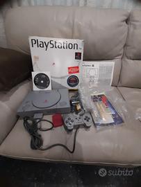 PlayStation 1 funzionante completa con scatola 