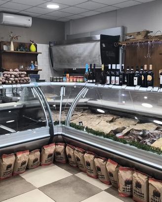 attrezzature macelleria salumeria banchi e cella