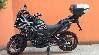 Zontes 703f, 1600 km, come nuova, full optional