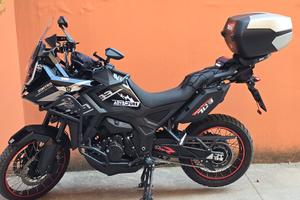 Zontes 703f, 1600 km, come nuova, full optional