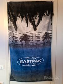Telo mare, Eastpak