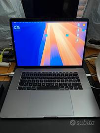 Macbook Pro 15” - i7 2,6 GHz - 16 GB RAM - 512 SSD
