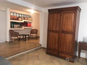libero arredato monolocale a Maruggio 