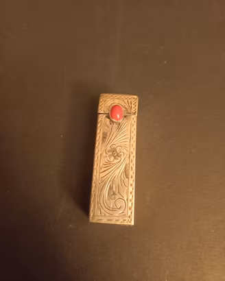 porta rossetto argento