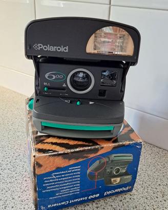 Polaroid 600