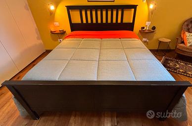 Letto IKEA HEMNES in legno scuro + doghe LÖNSET