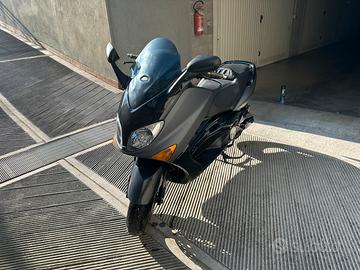 Yamaha T-Max 500