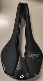 Sella Prologo Nago R4 Pas 137mm