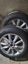  Cerchi con gomme invernali 