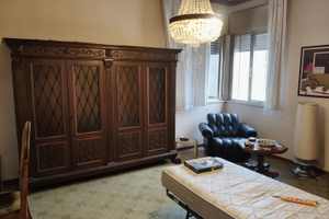 Camera singola grande con salotto