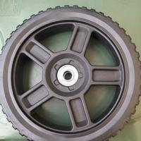 Ruota per tosaerba con cuscinetti interni ed ester