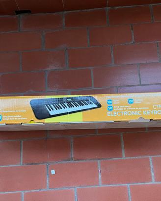 Tastiera portatile Casio CTK 240 da 49 tasti