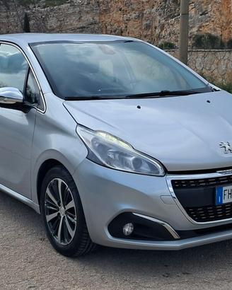 Peugeot 208 1.2 - 5 posti 60kw (Benzina/Gpl)