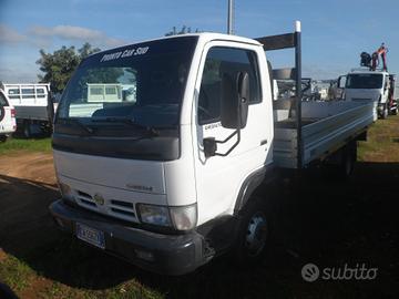 Nissan Cabstar cassone fisso