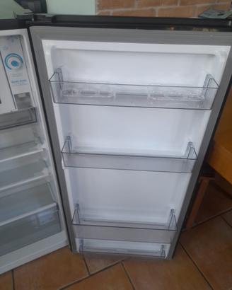 Frigobar con congelatore
