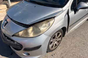 auto marciante o per pezzi di ricambi
