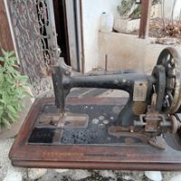 macchina da cucire antica