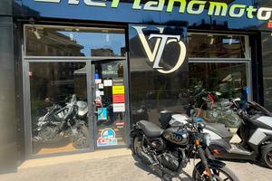 Royal Enfield HNTR 350 anno 2024 da VALERIANOMOTO
