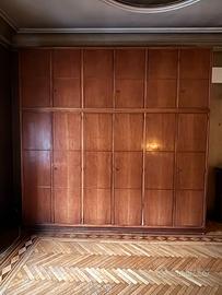 Armadio in noce, grande per camera letto.