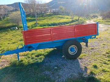 Rimorchio trazionato Menci