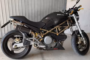 DUCATI MONSTER 620i