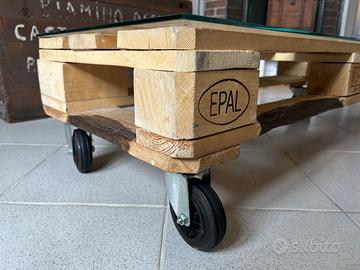 Tavolino basso in Pallet di legno con vetro