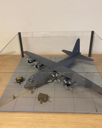 Modello AC-130U scala 1:48