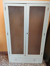 Armadio in legno