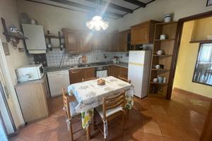 Trilocale in villa con rustico e ampio giardino