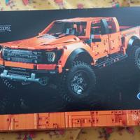 LEGO Technic Ford F-150 Raptor 42126